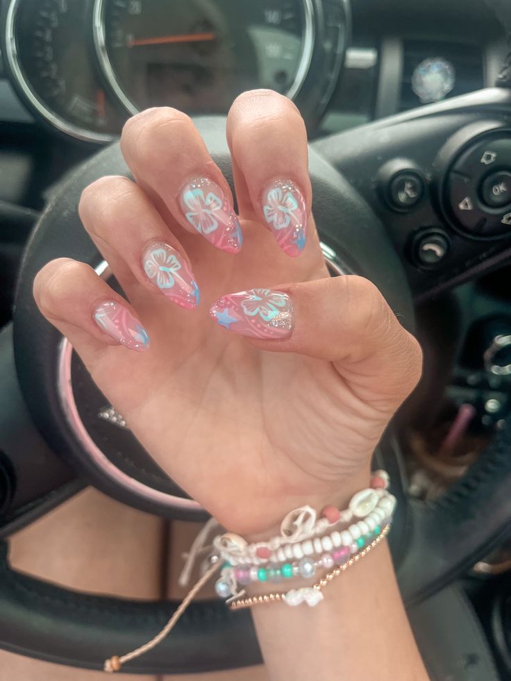 Holiday Nails Summer Ideas