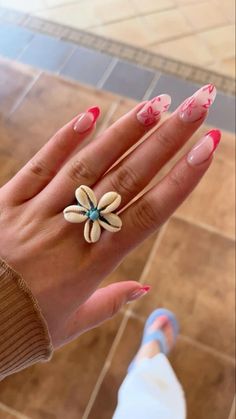 Holiday Nails Summer Ideas