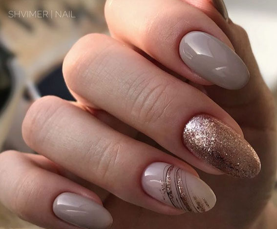 Elegant Mauve And Gold Nails Ideas