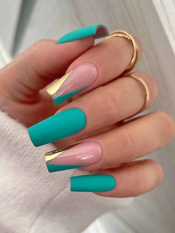 Sophisticated Teal Nails Ideas