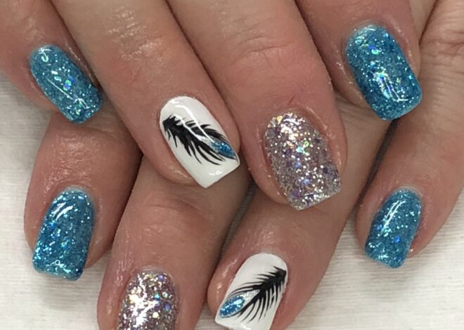 Delicate Feather Nails Ideas