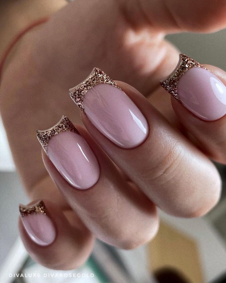 Elegant Rose Gold Nails Ideas