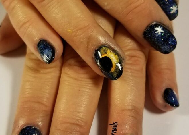 Cosmic Lunar Eclipse Nails Ideas