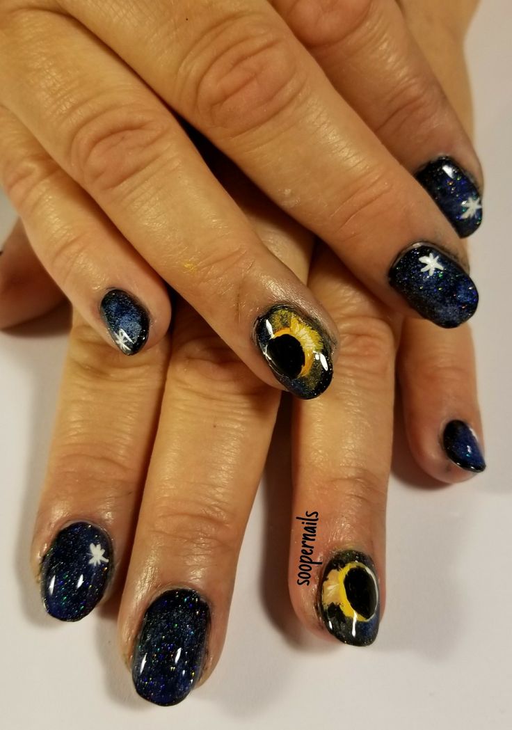 Cosmic Lunar Eclipse Nails Ideas