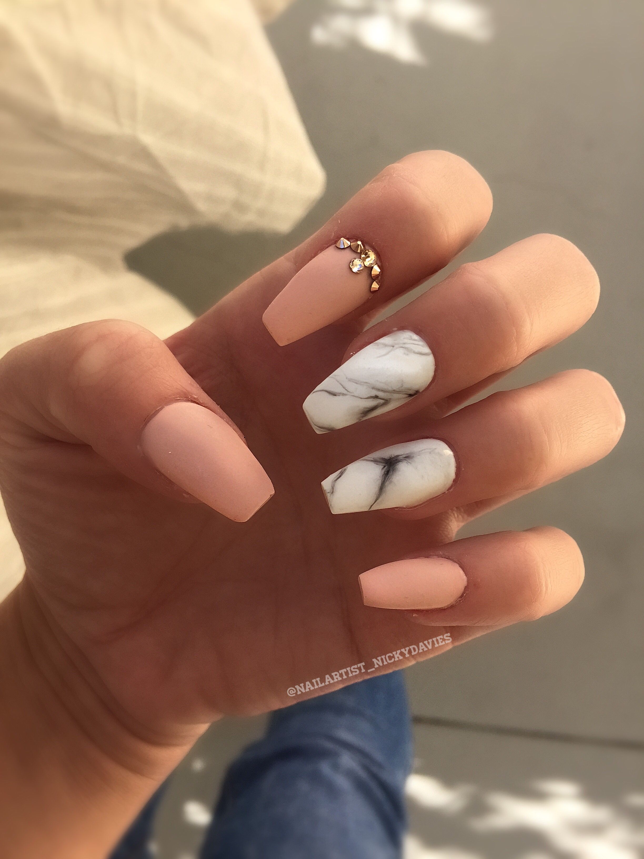 Marble Effect Nails Ideas