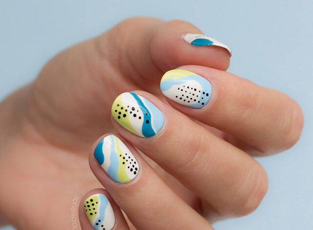 Chic Abstract Designs Nails Ideas