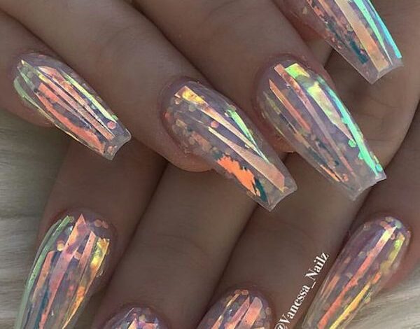 Chic Holographic Nails Ideas