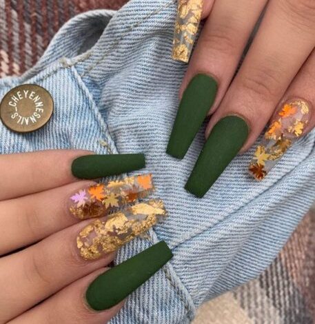 Matte Autumn Leaves Nails Ideas