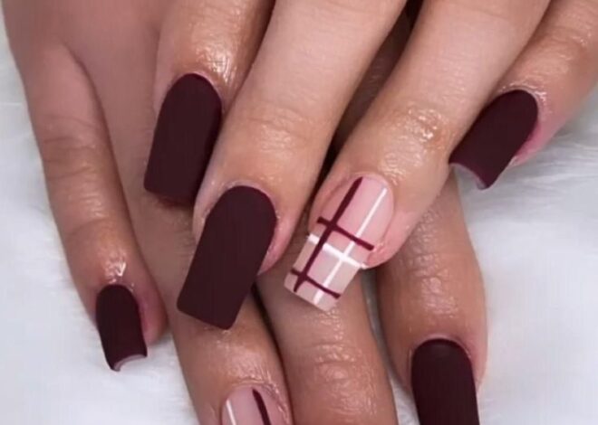 Sophisticated Mulberry Nails Ideas