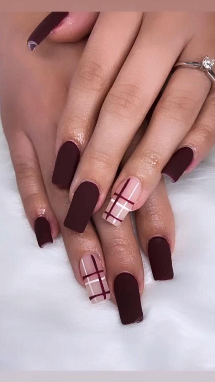 Sophisticated Mulberry Nails Ideas