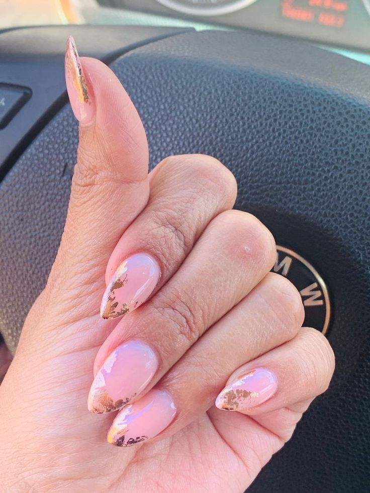 Chic Rose Gold Foil Nails Ideas