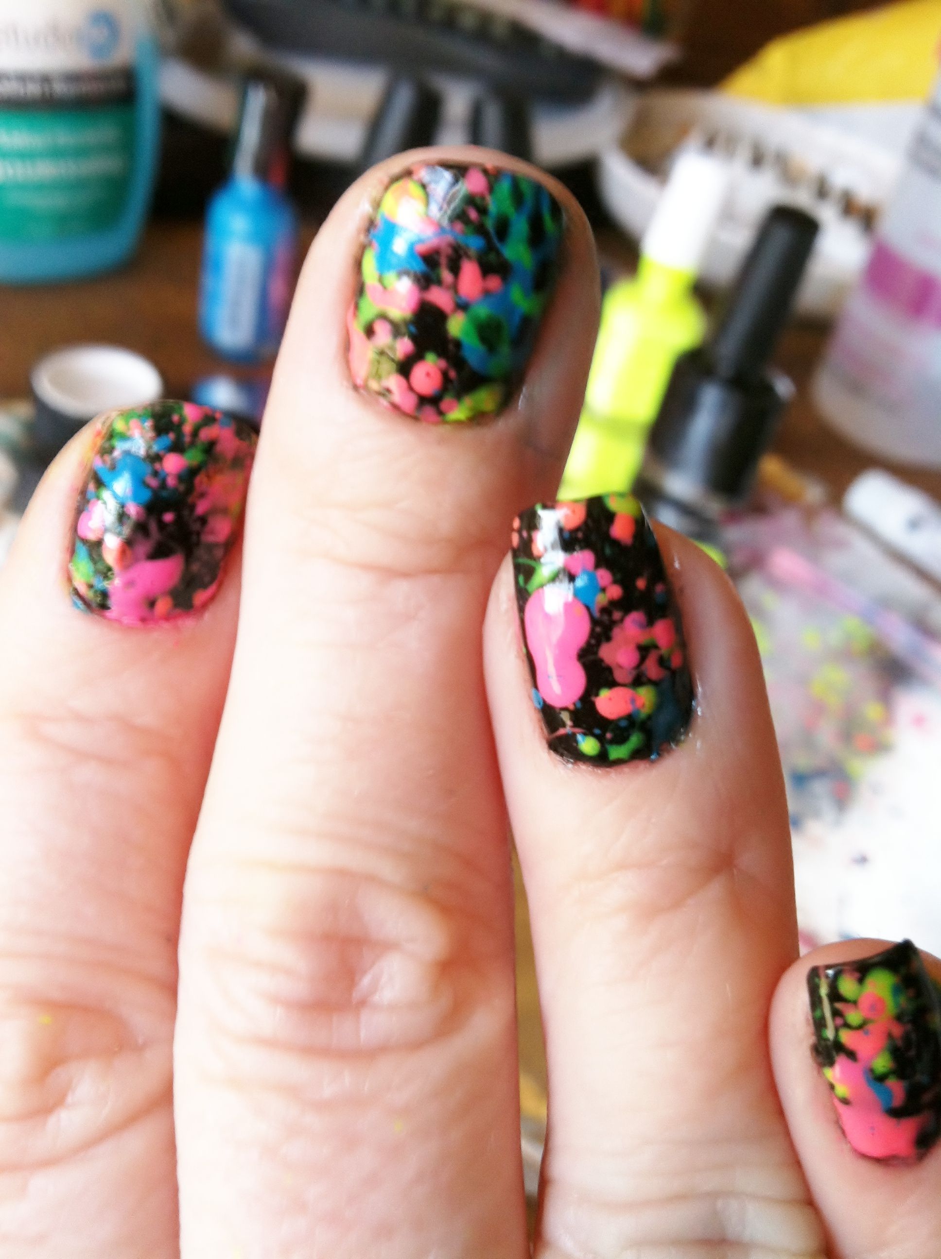 Neon Splatter Nails Ideas