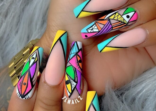 Modern Abstract Shapes Nails Ideas