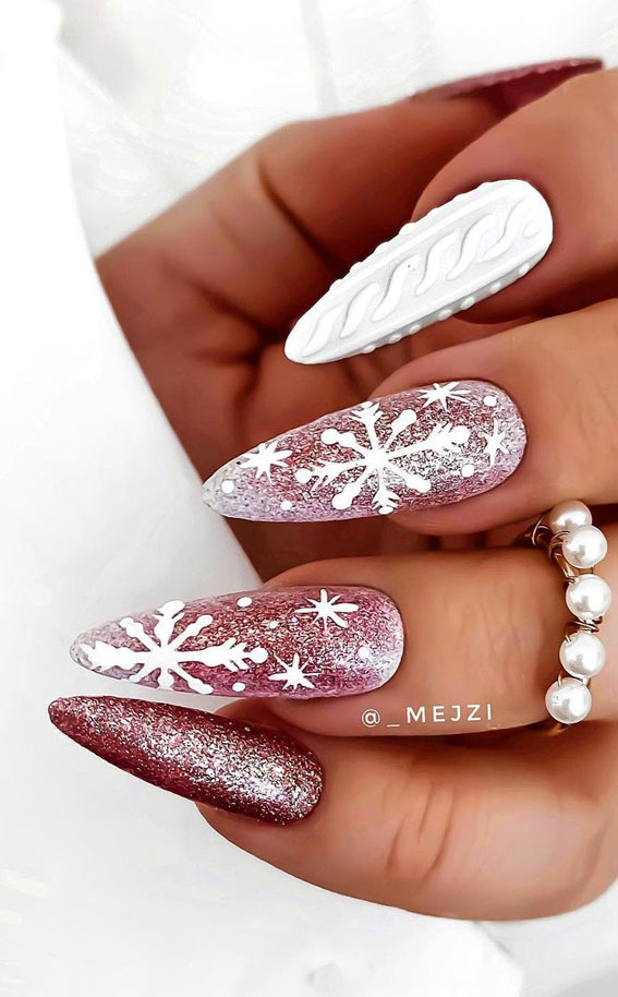 Sparkling Festive Nails Ideas